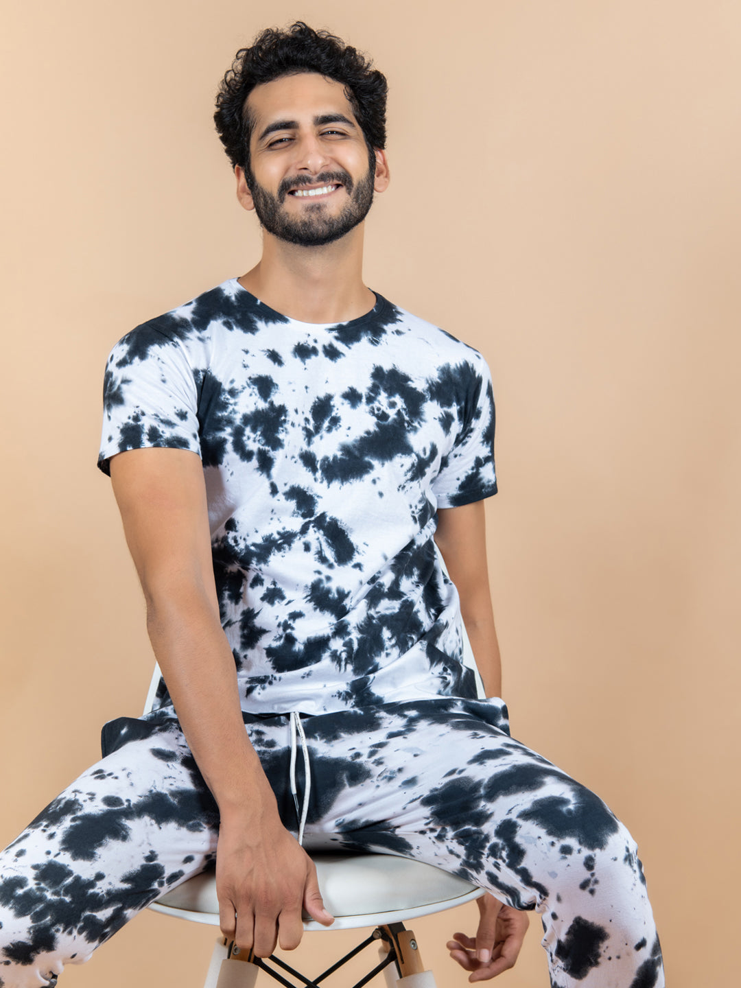 White and Black Tie and Dye T-shirt and Joggers