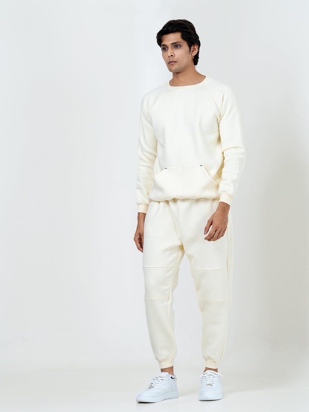 Off White Round Neck Sweatshirt With Jogger Co-ord Set