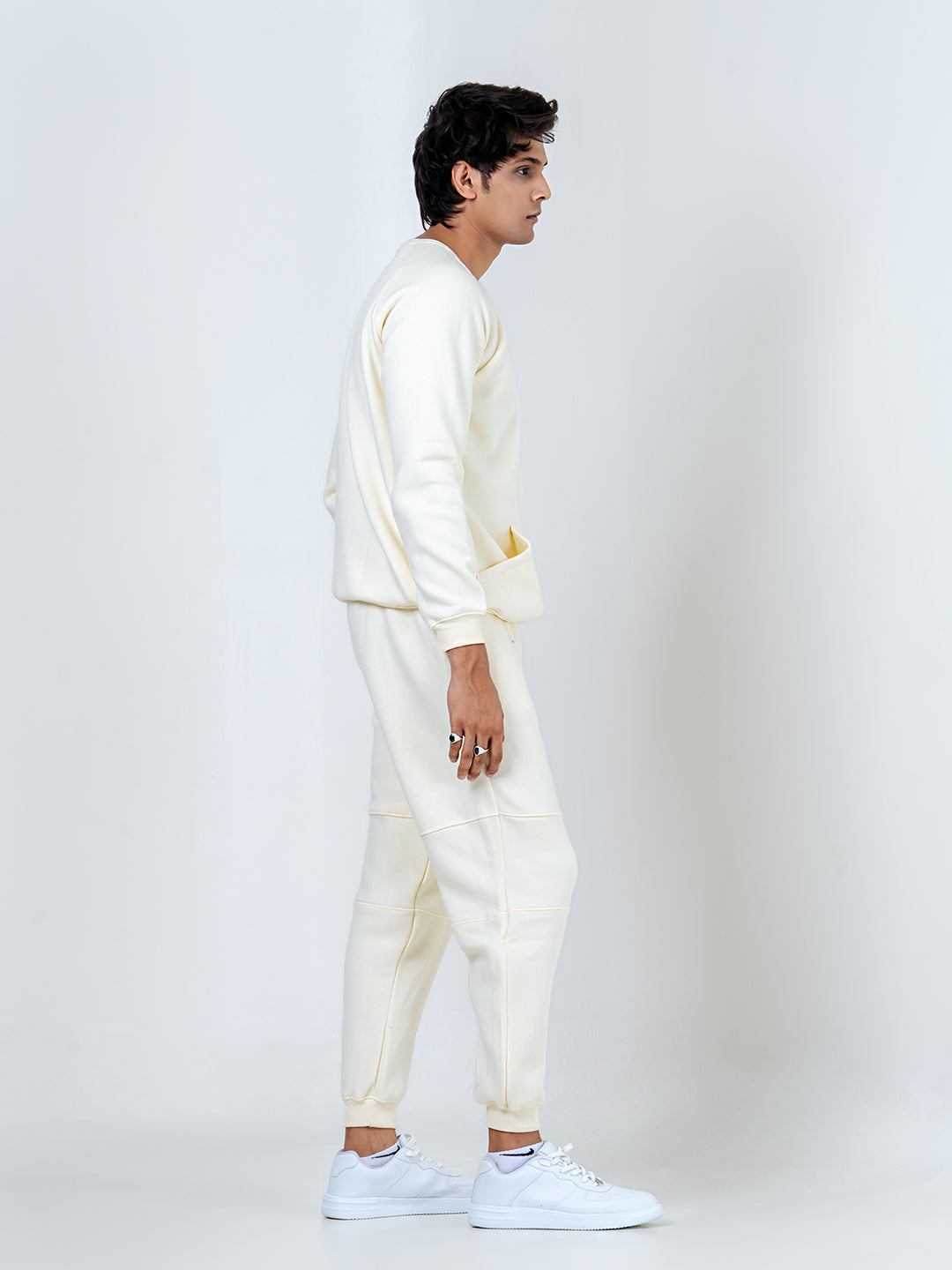 Off White Round Neck Sweatshirt With Jogger Co-ord Set