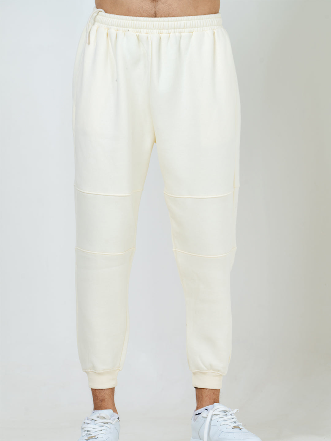 Off White Round Neck Sweatshirt With Jogger Co-ord Set