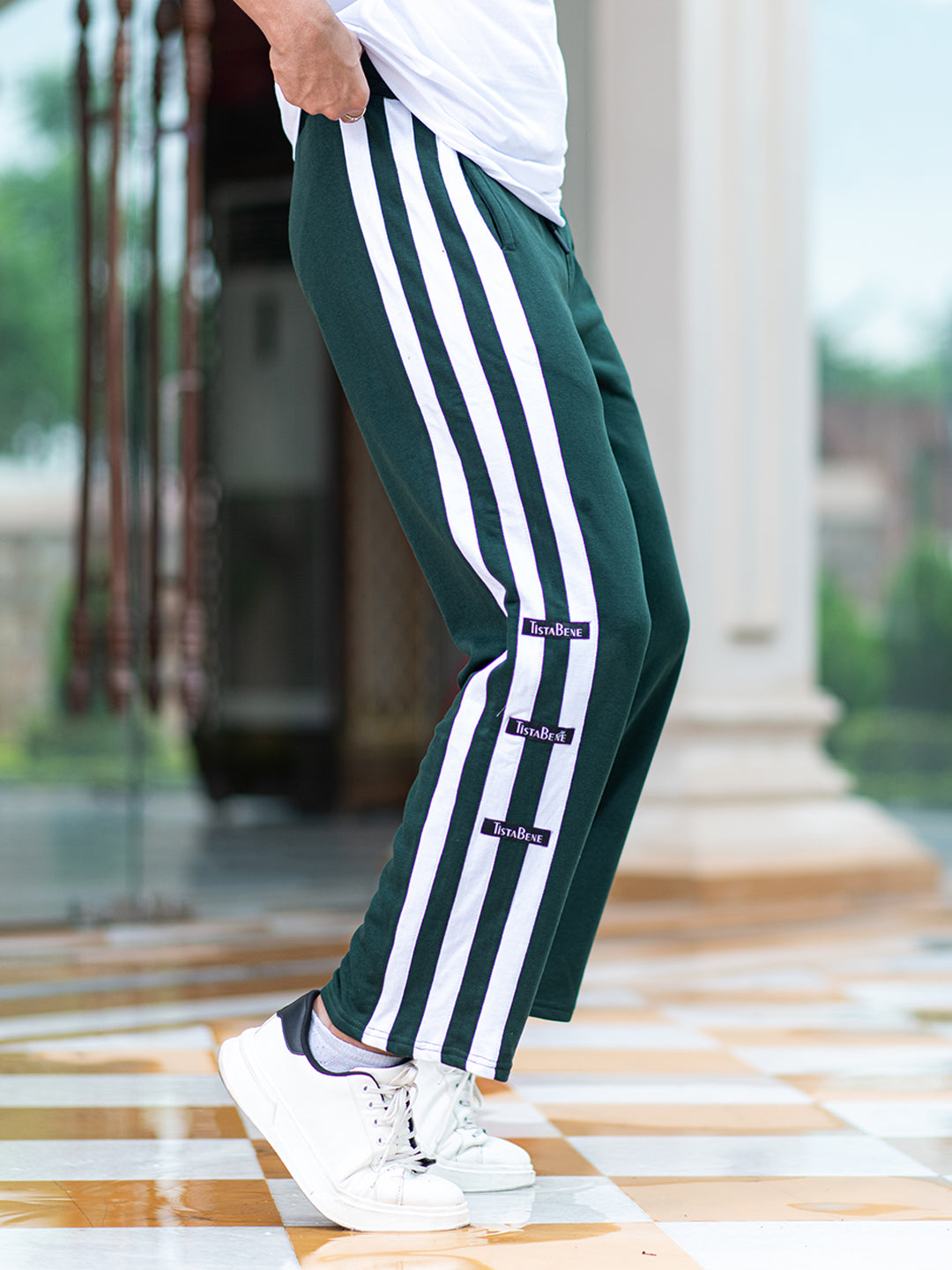 Fashion Hip Hop Men Velour Track Pants Comfortable Colorblock Jogger Velvet  Mens Sweatpants - China Elastic and Breathable Perspiration price |  Made-in-China.com