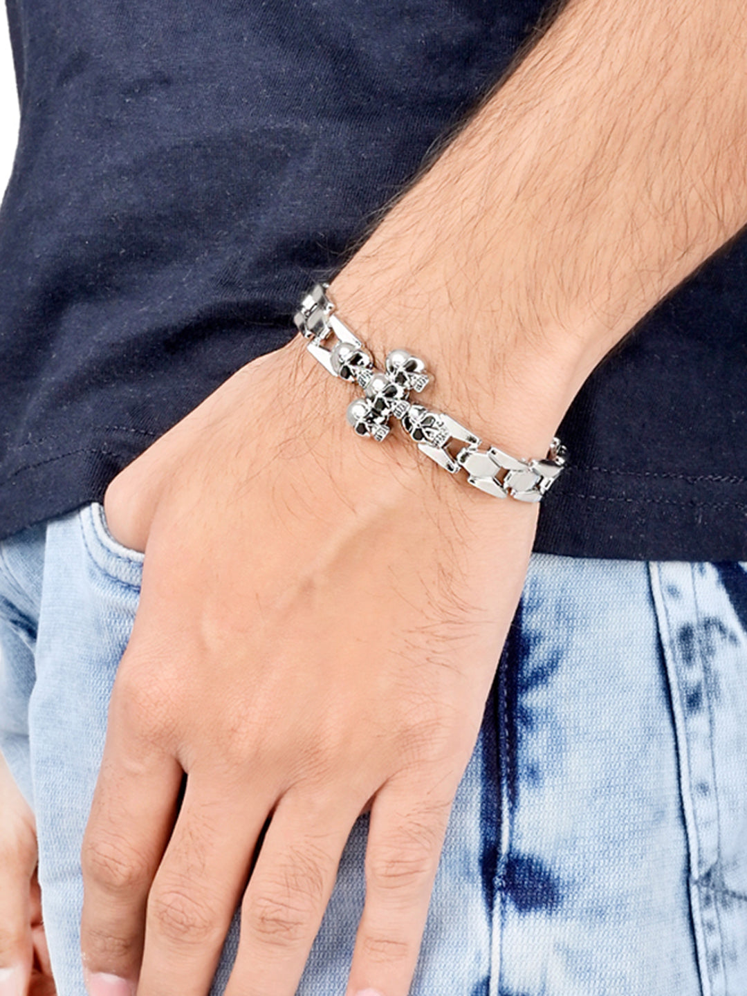 5 Skull Style Icon Links Mens Bracelet