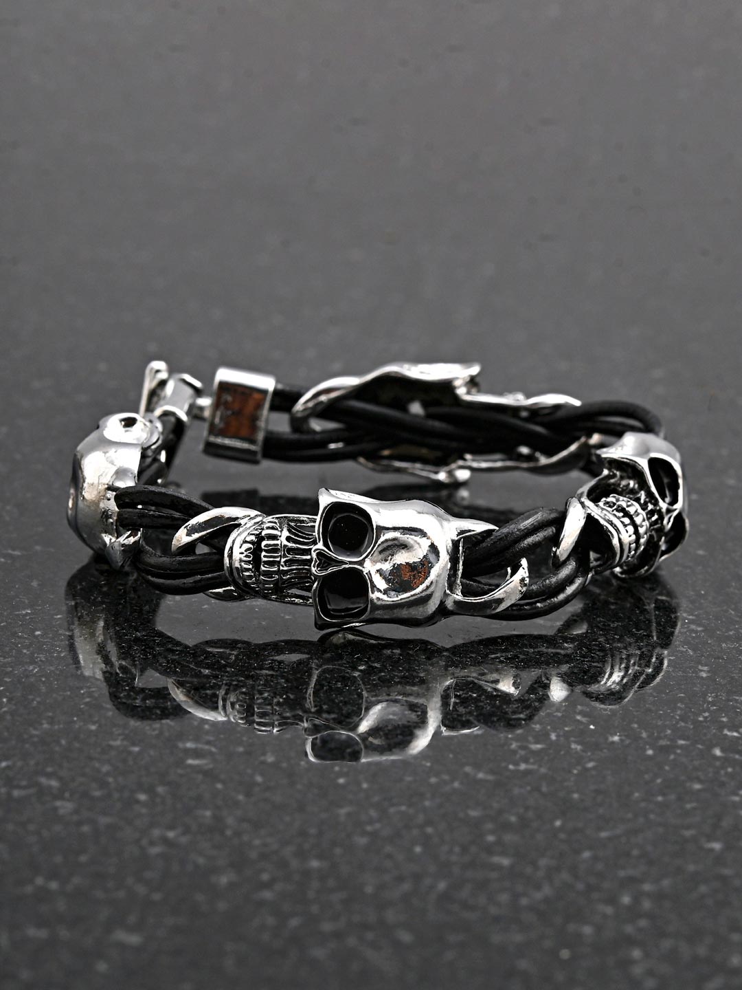 4 Big Skull Style Icon Links Mens Bracelet