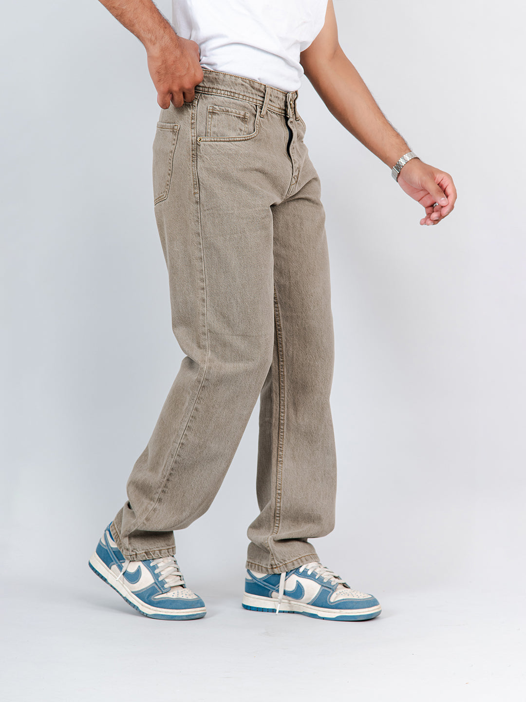 Buy Dark Grey Straight Fit Mens Jeans online - Tistabene