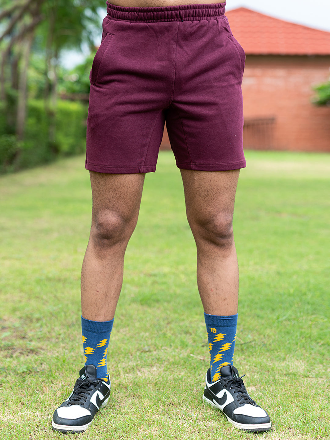 Maroon Cut Poket Solid Pattern Cotton Shorts