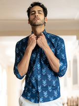 printed blue shirt