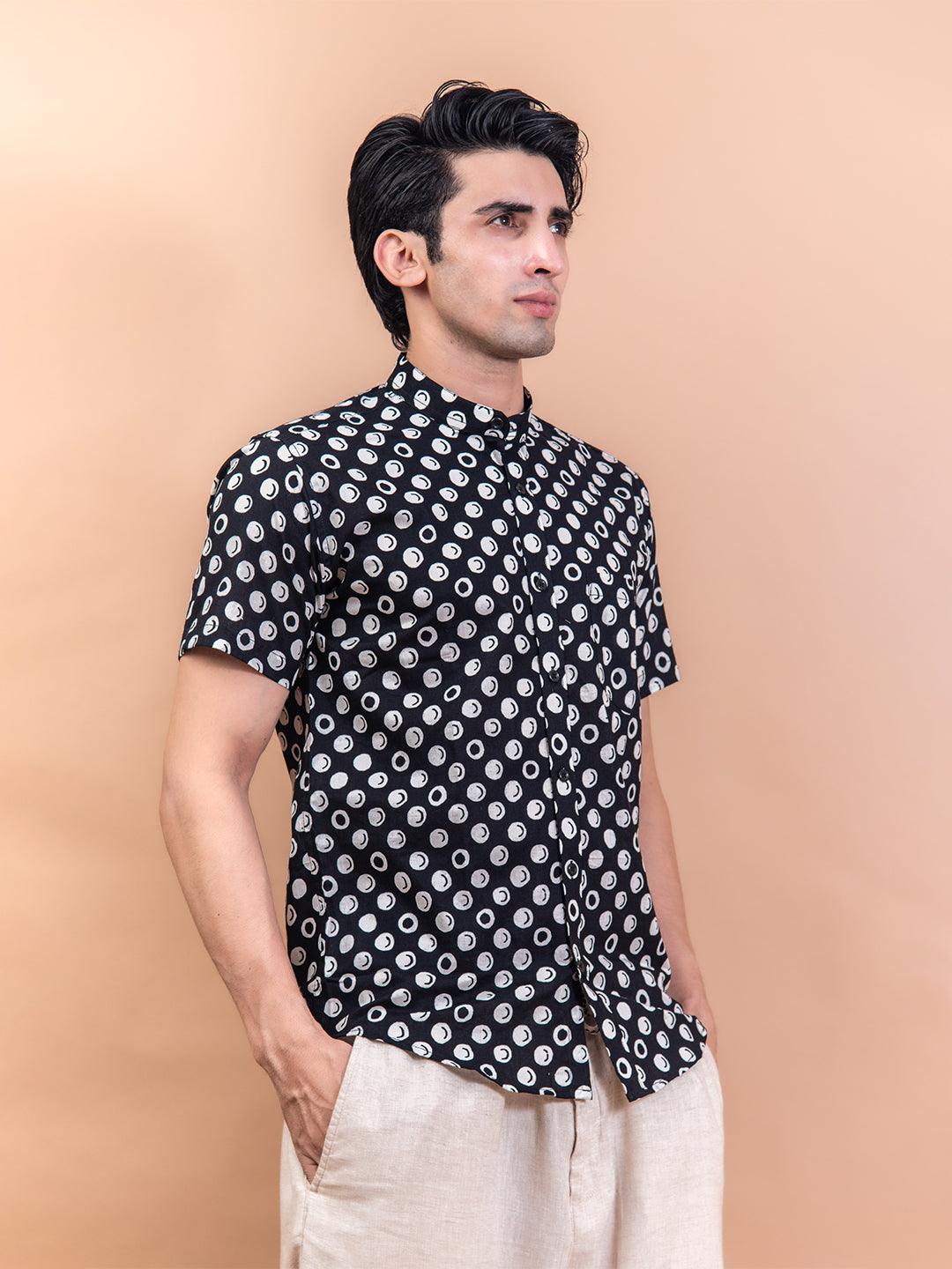 Cotton Black Mens Dot Printed Half Sleeve T-Shirt, Size: S-XL