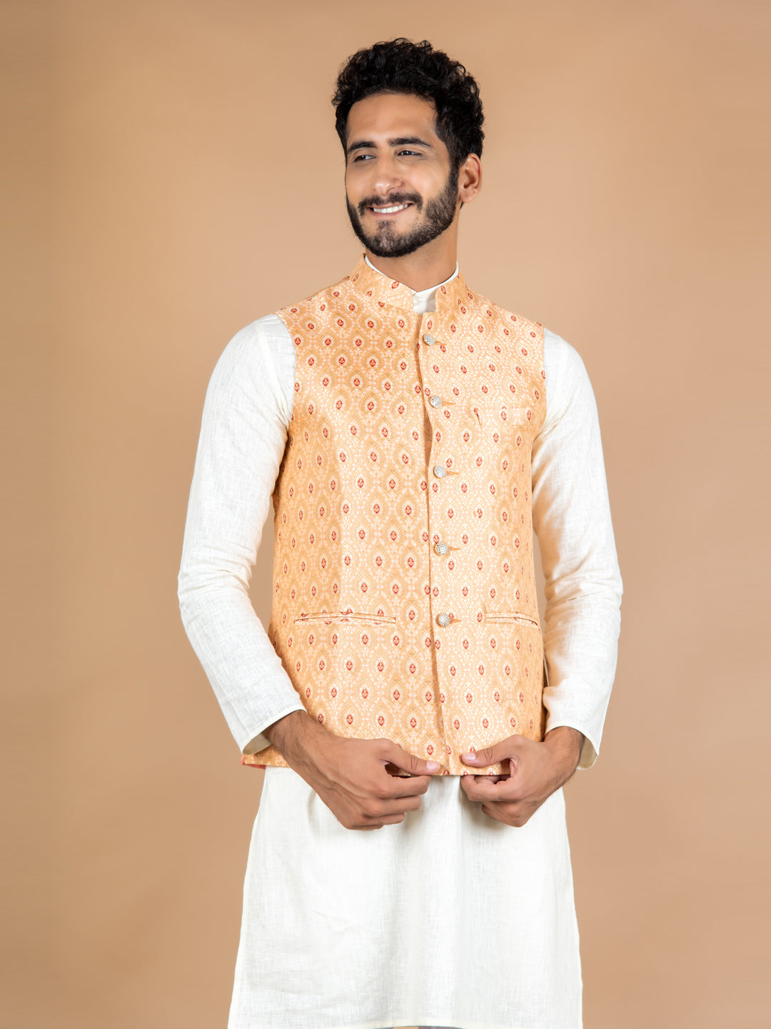 Men's Gold Embroidered Nehru Jacket at Rs 1289.00 | New Delhi| ID:  2851667126362