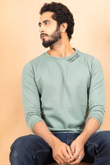 Round neck sweater